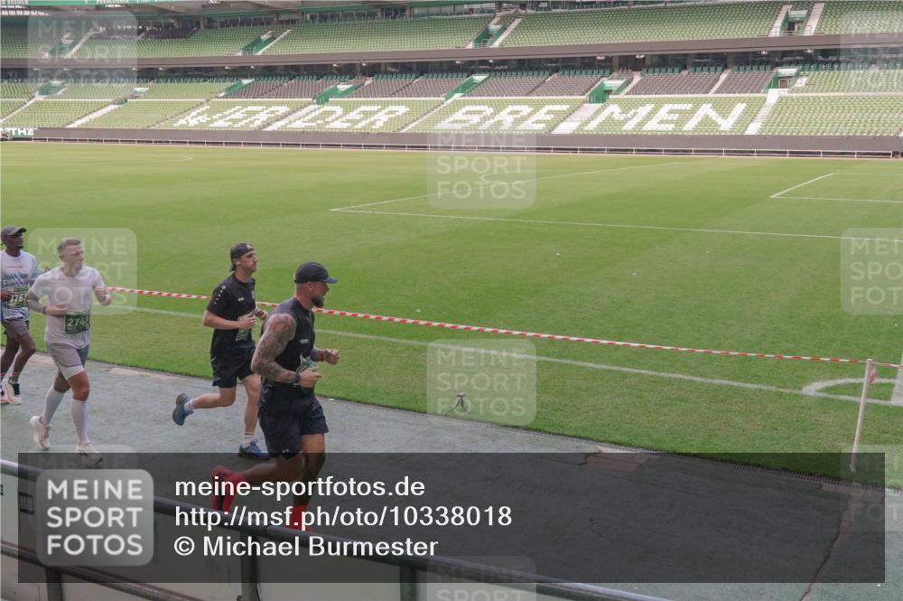 13.09.2026 - 21. swb-Marathon Bremen Michael Burmester http://msf.ph/oto/10338018 13.09.2026 13:15:26 Laufen im Stadion 143, 231, 263, 266, 300, 414, 460, 598, 612, 653, 768, 956, 1008, 1047, 1392, 1408, 1573, 1818, 1819, 1874, 2013, 2024, 2218, 2233, 2235, 2314, 2351, 2359, 2385, 2386, 2466, 2468, 2484, 2494, 2521, 2564, 2664, 2667, 2678, 2690, 2691, 2698, 2737, 2760, 2783, 2799, 2829, 2838, 2846, 2859, 2861, 2865, 2874, 2887, 2958, 2978, 3001, 3075, 3133, 3157, 3165, 3185, 3237, 3265, 3331, 3355, 3378, 3382, 3405, 3428, 3486, 3512, 3653, 3670, 3680, 3829, 3847, 4034, 4080, 4511 meine-sportfotos.de