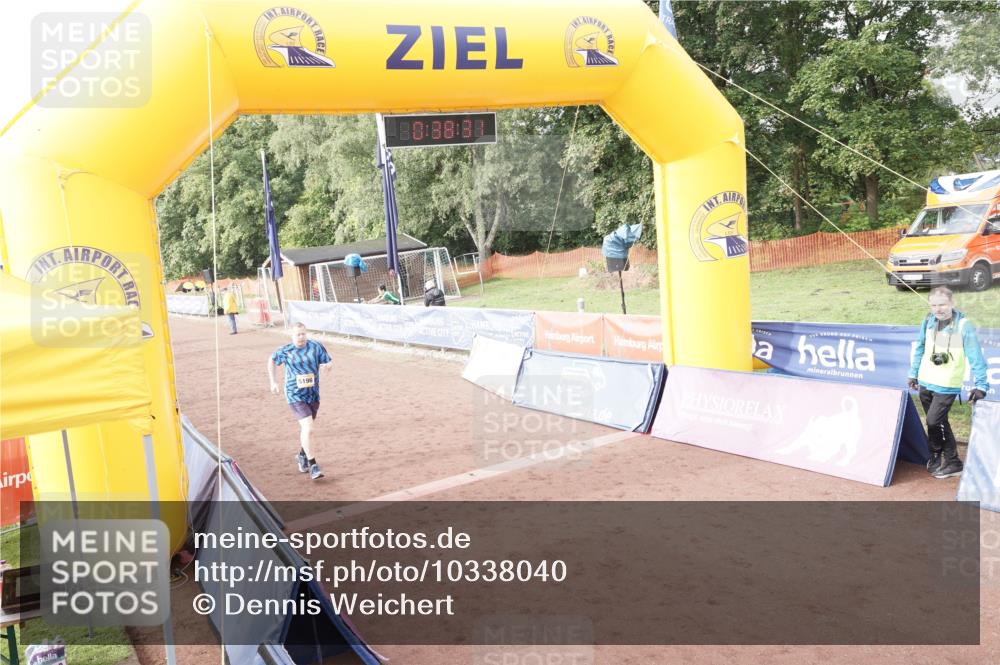 13.09.2026 - Airport Race Dennis Weichert http://msf.ph/oto/10338040 13.09.2026 10:39:04 Ziel 5196 meine-sportfotos.de