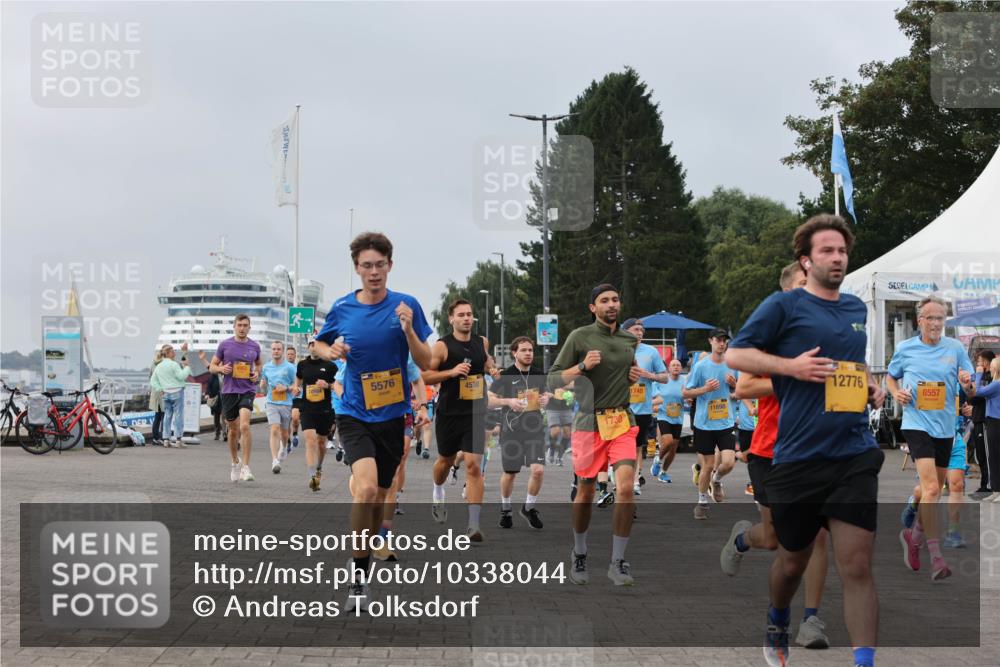 13.09.2026 - Kiel Lauf Andreas Tolksdorf http://msf.ph/oto/10338044 13.09.2026 09:54:52 Kiellinie 5576, 4538, 1730, 1740, 11698, 12776, 100, 8557 meine-sportfotos.de