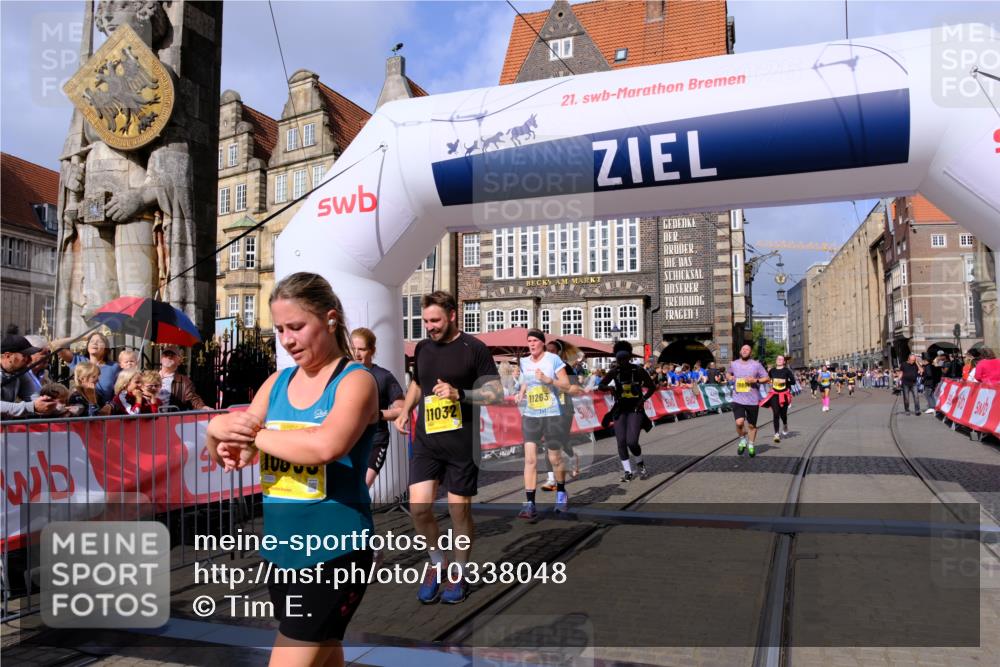 13.09.2026 - 21. swb-Marathon Bremen Tim E. http://msf.ph/oto/10338048 13.09.2026 11:08:29 Ziel 10135, 10188, 10404, 10493, 10767, 10793, 10851, 10859, 11032, 11044, 11263, 11378, 11404, 11509, 11659, 11831, 11833, 11958, 12160, 12248, 12325, 12384, 12389 meine-sportfotos.de