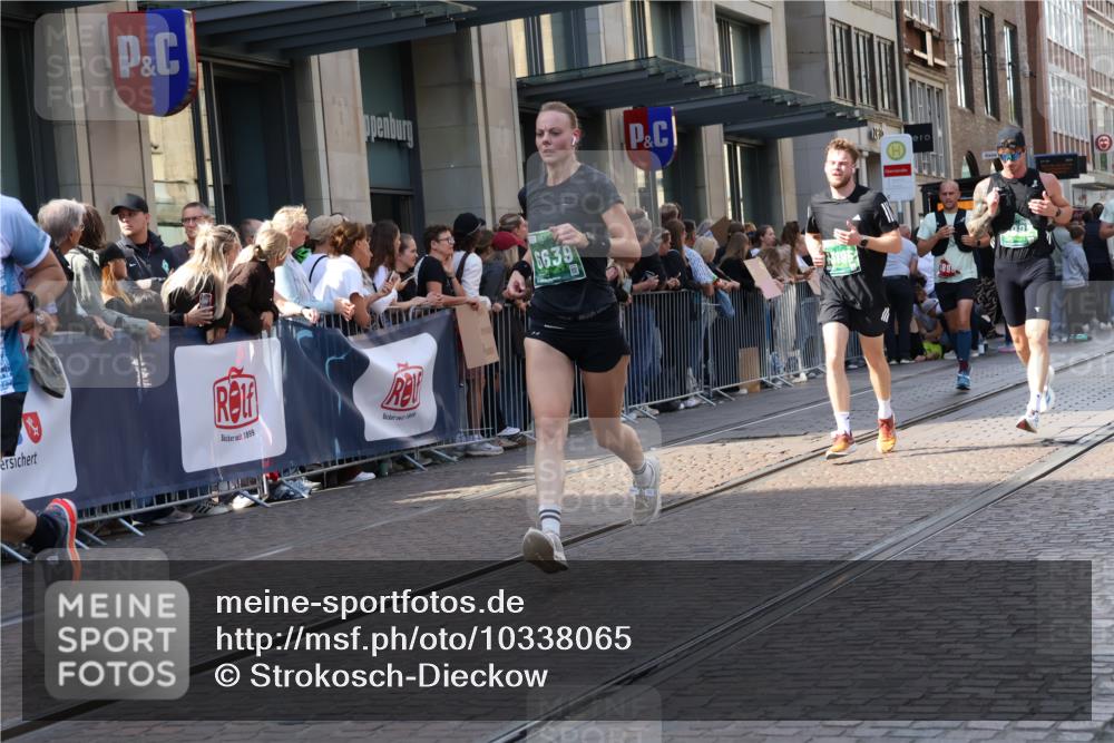 13.09.2026 - 21. swb-Marathon Bremen Strokosch-Dieckow http://msf.ph/oto/10338065 13.09.2026 13:26:07 Ziel 1368, 1649, 2434, 2658, 3526, 3603, 3983, 4077, 4723, 5747, 5906, 5934, 5992, 6230, 6639, 7626, 8817, 9260, 13195, 1163, 1647, 1896, 2033, 2062, 2666, 2708, 2987, 3248, 3516, 3722, 4067, 4161, 4411, 4476, 4724, 4842, 5013, 5558, 5622, 5701, 5854, 6135, 6605, 6886, 7638, 7780, 8271, 8361, 8592, 8635, 9266, 9794 meine-sportfotos.de