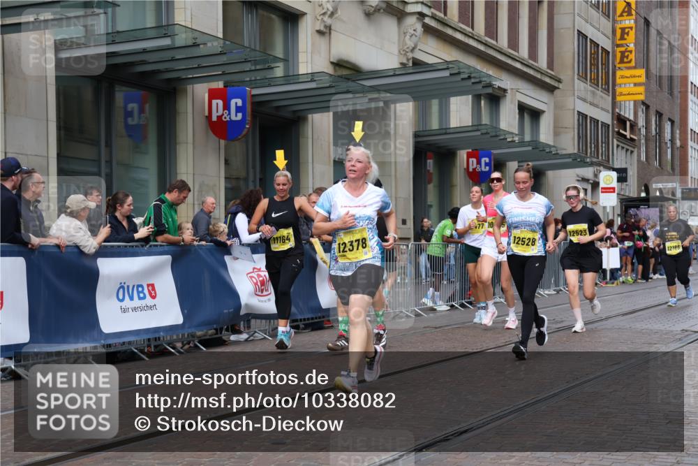 13.09.2026 - 21. swb-Marathon Bremen Strokosch-Dieckow http://msf.ph/oto/10338082 13.09.2026 11:05:42 Ziel 10018, 10204, 10305, 10375, 10382, 10619, 10662, 11029, 11132, 11156, 11164, 11460, 11477, 11674, 11775, 11786, 12186, 12378, 12486, 12523, 12528, 12773, 10168, 10186, 10238, 10259, 10260, 10432, 10457, 10717, 10864, 11024, 11146, 11314, 11334, 11387, 11394, 11520, 11521, 11571, 11572, 11724, 11791, 11892, 11947, 12055, 12156, 12251, 12273, 12330, 12362, 12501, 12773 meine-sportfotos.de