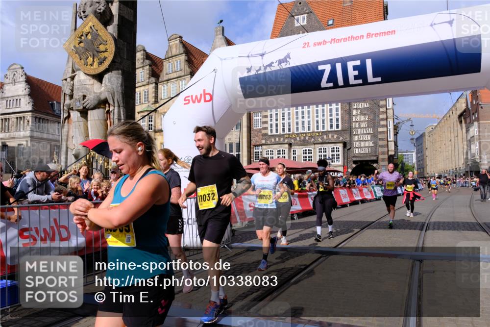 13.09.2026 - 21. swb-Marathon Bremen Tim E. http://msf.ph/oto/10338083 13.09.2026 11:08:29 Ziel 10135, 10188, 10404, 10493, 10767, 10793, 10851, 10859, 11032, 11044, 11263, 11378, 11404, 11509, 11659, 11831, 11833, 11958, 12160, 12248, 12325, 12384, 12389 meine-sportfotos.de
