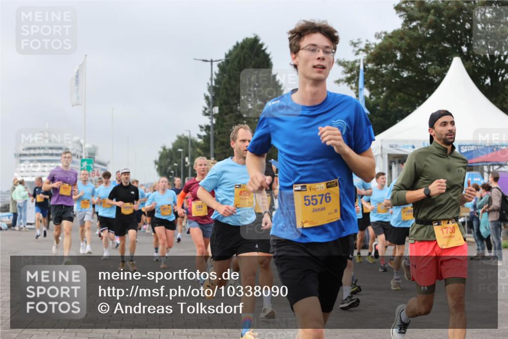 13.09.2026 - Kiel Lauf Andreas Tolksdorf http://msf.ph/oto/10338090 13.09.2026 09:54:53 Kiellinie 244, 4929, 4, 38, 79, 5576, 11698, 1730 meine-sportfotos.de