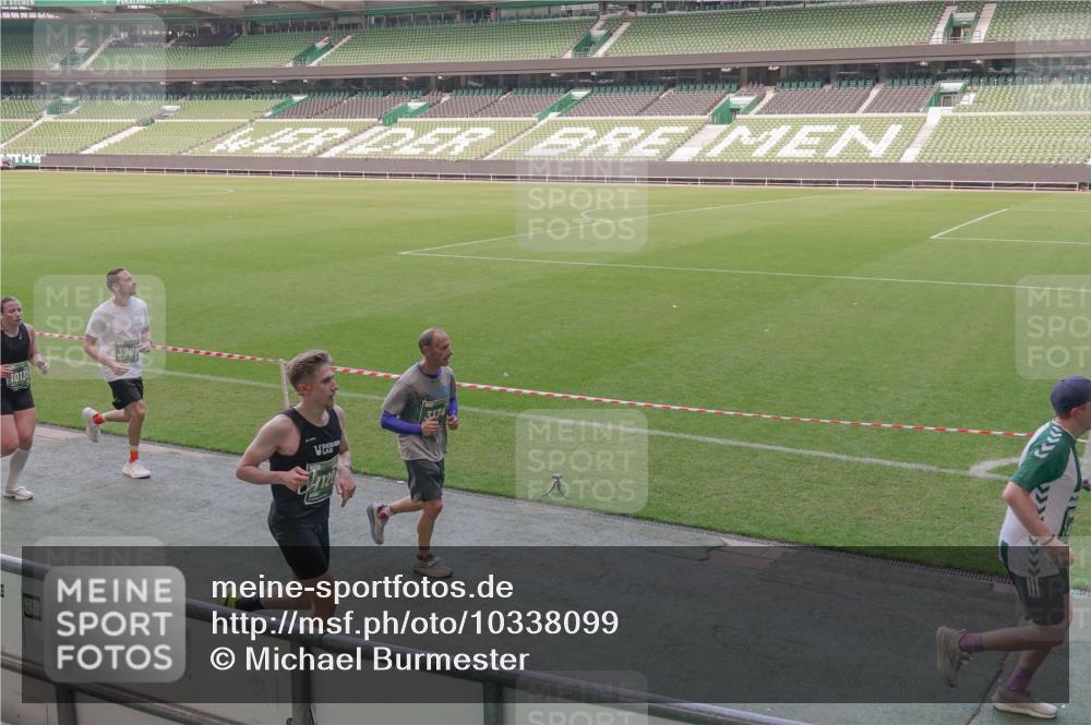 13.09.2026 - 21. swb-Marathon Bremen Michael Burmester http://msf.ph/oto/10338099 13.09.2026 13:15:36 Laufen im Stadion 143, 231, 263, 266, 300, 414, 598, 612, 653, 768, 956, 1008, 1047, 1185, 1312, 1818, 1819, 1874, 2013, 2218, 2235, 2314, 2351, 2359, 2385, 2386, 2466, 2468, 2484, 2494, 2579, 2664, 2667, 2678, 2690, 2691, 2698, 2737, 2760, 2783, 2799, 2829, 2838, 2846, 2859, 2861, 2865, 2874, 2887, 2958, 2978, 3001, 3075, 3133, 3157, 3165, 3185, 3237, 3265, 3331, 3355, 3382, 3387, 3428, 3486, 3512, 3670, 3680, 3829, 3847, 4034, 4080, 4511 meine-sportfotos.de