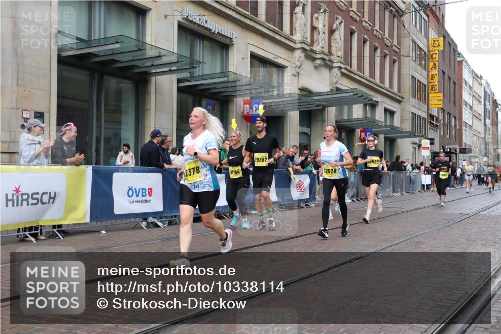13.09.2026 - 21. swb-Marathon Bremen Strokosch-Dieckow http://msf.ph/oto/10338114 13.09.2026 11:05:43 Ziel 10018, 10204, 10305, 10375, 10382, 10619, 10662, 11029, 11132, 11156, 11164, 11460, 11477, 11674, 11775, 11786, 12186, 12378, 12486, 12523, 12528, 10168, 10186, 10238, 10259, 10260, 10432, 10457, 10717, 10864, 11024, 11146, 11314, 11334, 11387, 11394, 11520, 11521, 11571, 11572, 11724, 11791, 11892, 11947, 12055, 12156, 12251, 12273, 12330, 12362, 12501, 12773 meine-sportfotos.de