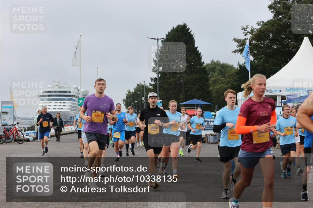 13.09.2026 - Kiel Lauf Andreas Tolksdorf http://msf.ph/oto/10338135 13.09.2026 09:54:55 Kiellinie 4963, 8414, 10984, 100, 42, 395, 11632 meine-sportfotos.de