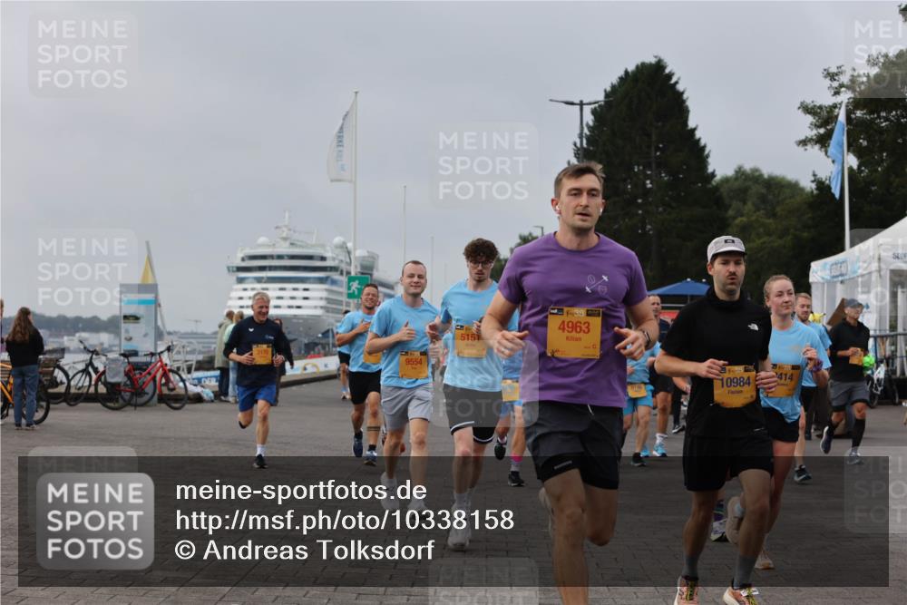 13.09.2026 - Kiel Lauf Andreas Tolksdorf http://msf.ph/oto/10338158 13.09.2026 09:54:56 Kiellinie 9554, 5151, 39, 4963, 39, 10984, 39, 414 meine-sportfotos.de