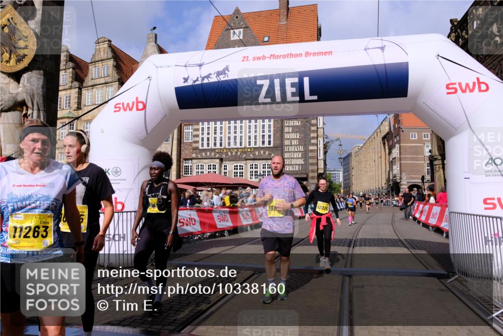13.09.2026 - 21. swb-Marathon Bremen Tim E. http://msf.ph/oto/10338160 13.09.2026 11:08:32 Ziel 10135, 10188, 10404, 10493, 10767, 10793, 10851, 10859, 11032, 11263, 11509, 11659, 11831, 12160, 12248, 12315, 12325, 12384, 12389 meine-sportfotos.de