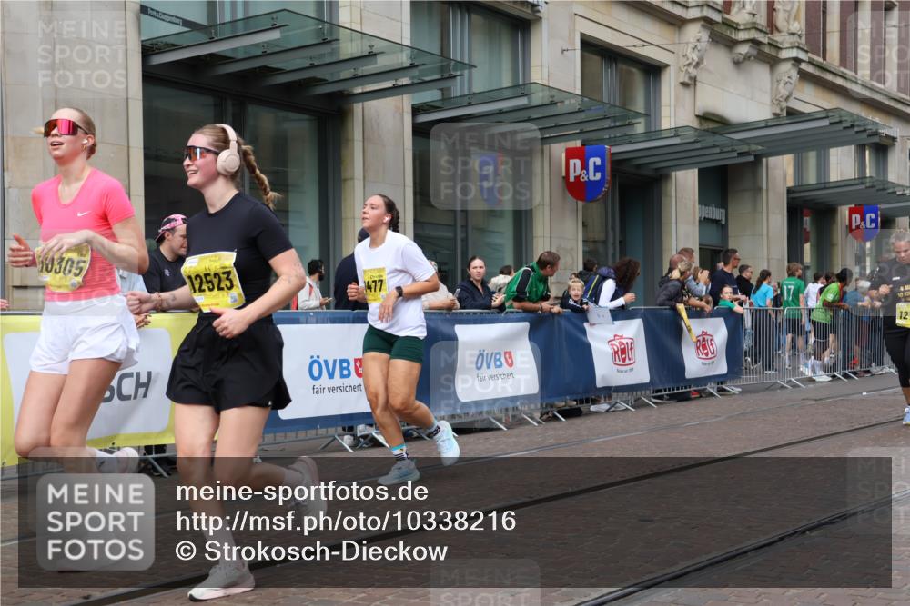 13.09.2026 - 21. swb-Marathon Bremen Strokosch-Dieckow http://msf.ph/oto/10338216 13.09.2026 11:05:46 Ziel 10018, 10204, 10375, 10382, 10619, 10662, 11029, 11132, 11156, 11164, 11460, 11477, 11674, 11690, 11775, 11786, 12186, 12486, 12528, 10168, 10186, 10238, 10259, 10260, 10305, 10432, 10457, 10864, 11024, 11146, 11314, 11387, 11394, 11520, 11521, 11571, 11572, 11724, 11791, 11892, 11947, 12055, 12156, 12251, 12273, 12330, 12362, 12378, 12501, 12523, 12773 meine-sportfotos.de