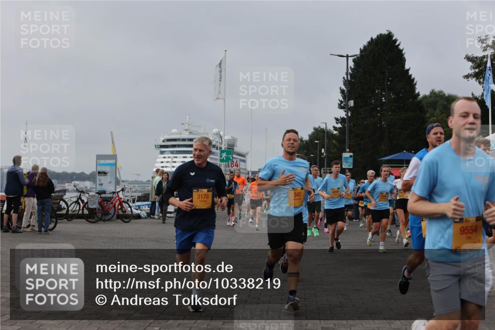 13.09.2026 - Kiel Lauf Andreas Tolksdorf http://msf.ph/oto/10338219 13.09.2026 09:54:58 Kiellinie 24, 7, 3170, 4, 342, 10705, 9554 meine-sportfotos.de