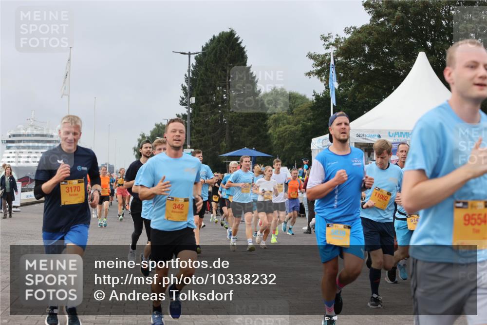 13.09.2026 - Kiel Lauf Andreas Tolksdorf http://msf.ph/oto/10338232 13.09.2026 09:54:59 Kiellinie 3170, 342, 5839, 11002, 514, 9554 meine-sportfotos.de