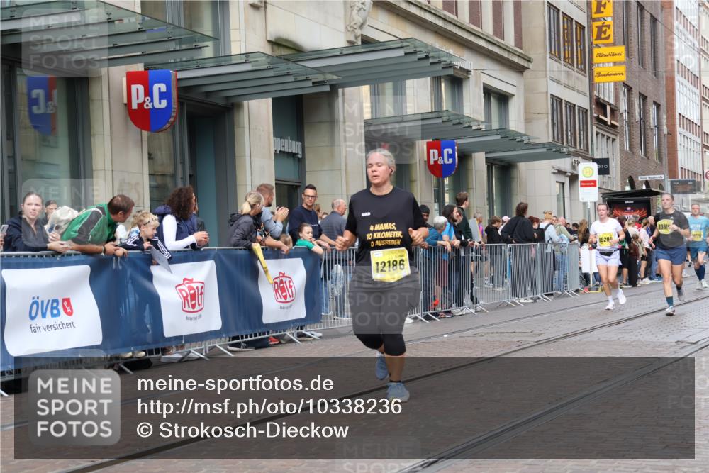 13.09.2026 - 21. swb-Marathon Bremen Strokosch-Dieckow http://msf.ph/oto/10338236 13.09.2026 11:05:47 Ziel 10018, 10204, 10375, 10382, 10619, 10662, 11029, 11132, 11156, 11164, 11460, 11477, 11674, 11690, 11775, 11786, 12186, 12486, 12528, 10168, 10186, 10238, 10259, 10260, 10305, 10432, 10457, 10864, 11024, 11146, 11314, 11387, 11394, 11520, 11521, 11571, 11572, 11724, 11791, 11892, 11947, 12055, 12156, 12273, 12330, 12362, 12378, 12501, 12523, 12528, 12773 meine-sportfotos.de
