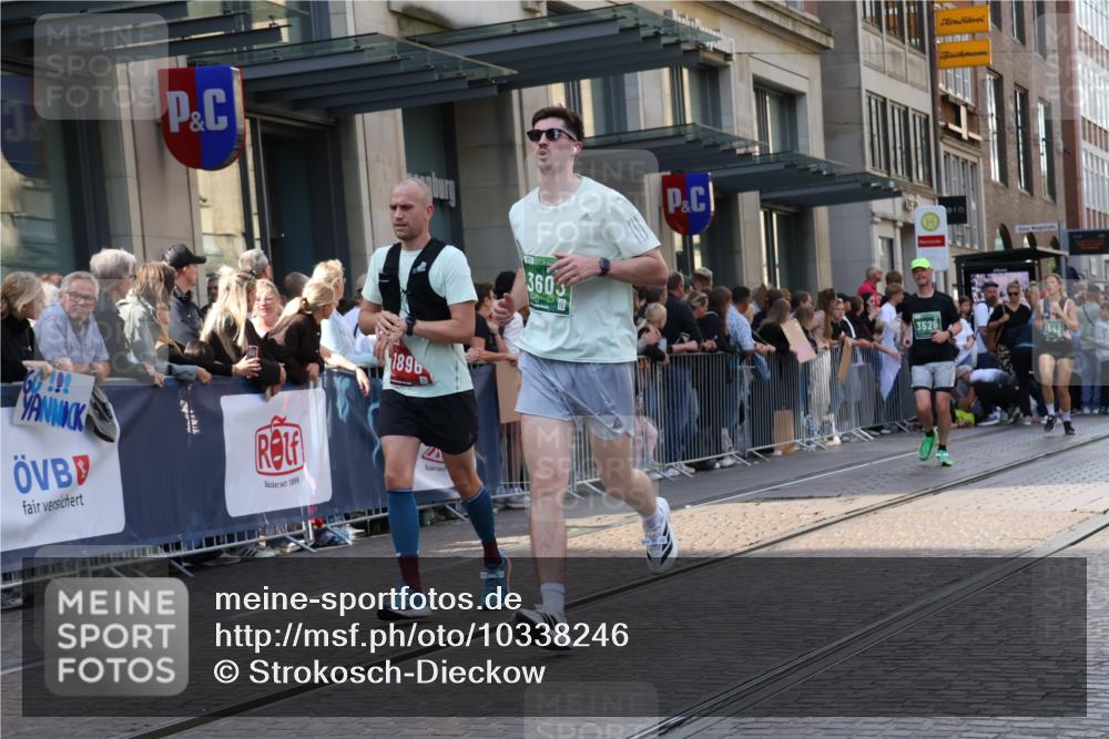 13.09.2026 - 21. swb-Marathon Bremen Strokosch-Dieckow http://msf.ph/oto/10338246 13.09.2026 13:26:12 Ziel 1368, 1649, 2434, 2658, 2779, 3526, 3603, 3983, 4077, 5747, 5934, 5992, 6230, 6289, 6375, 6548, 6639, 7626, 8817, 9260, 13195, 1163, 1647, 1896, 2062, 2666, 2708, 2987, 3248, 3516, 4067, 4476, 4723, 4724, 5558, 5701, 5854, 5906, 5934, 6135, 6605, 6886, 7638, 7780, 8271, 8361, 8592, 8635, 9266, 9794 meine-sportfotos.de