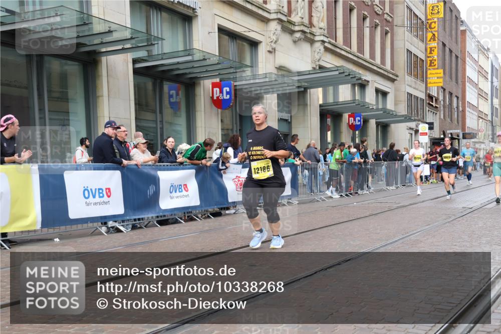 13.09.2026 - 21. swb-Marathon Bremen Strokosch-Dieckow http://msf.ph/oto/10338268 13.09.2026 11:05:48 Ziel 10018, 10204, 10375, 10382, 10619, 10662, 11029, 11132, 11156, 11164, 11460, 11477, 11674, 11690, 11775, 11786, 12186, 12486, 10018, 10168, 10186, 10238, 10259, 10260, 10305, 10432, 10457, 10864, 11024, 11314, 11387, 11520, 11521, 11571, 11572, 11724, 11791, 11892, 11947, 12055, 12156, 12273, 12330, 12362, 12378, 12501, 12523, 12528, 12773 meine-sportfotos.de