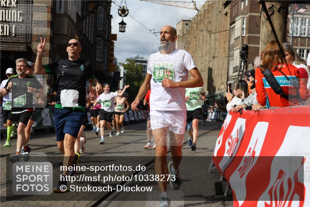 13.09.2026 - 21. swb-Marathon Bremen Strokosch-Dieckow http://msf.ph/oto/10338273 13.09.2026 13:31:44 Ziel 922, 1600, 1627, 2244, 2602, 2707, 3152, 3343, 3392, 3396, 3579, 3762, 3859, 4258, 4477, 4889, 5375, 5504, 5673, 5720, 5765, 5979, 6039, 6147, 6619, 6968, 6971, 7001, 7296, 7812, 8035, 8239, 8339, 8342, 8522, 8726, 9147, 9155, 9337, 9822, 13066, 578, 846, 3205, 3244, 3278, 3946, 3989, 4030, 4979, 4998, 5158, 5325, 5363, 5899, 6354, 7242, 7790, 7964, 8048, 8078, 8247, 8610, 8970, 9016, 9188, 9785 meine-sportfotos.de