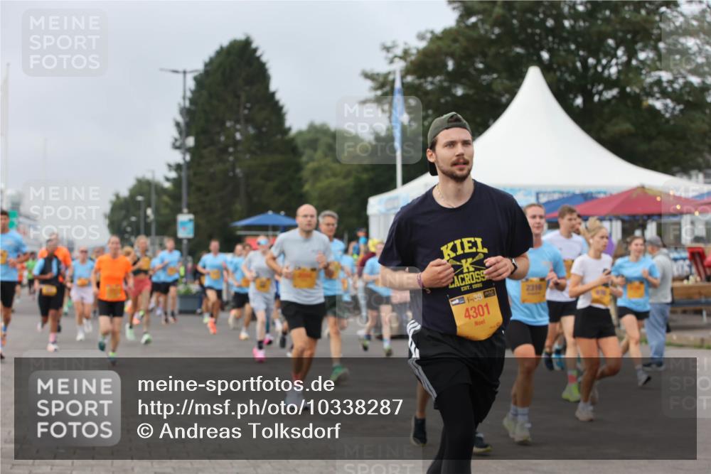13.09.2026 - Kiel Lauf Andreas Tolksdorf http://msf.ph/oto/10338287 13.09.2026 09:55:01 Kiellinie 1995, 38, 4301, 2316 meine-sportfotos.de