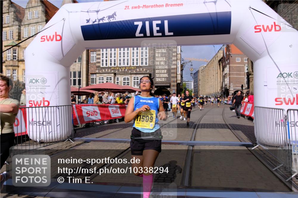 13.09.2026 - 21. swb-Marathon Bremen Tim E. http://msf.ph/oto/10338294 13.09.2026 11:08:39 Ziel 10135, 10188, 10793, 10851, 11032, 11124, 11263, 11509, 11560, 11561, 11888, 11968, 12073, 12164, 12315, 12325, 12410 meine-sportfotos.de