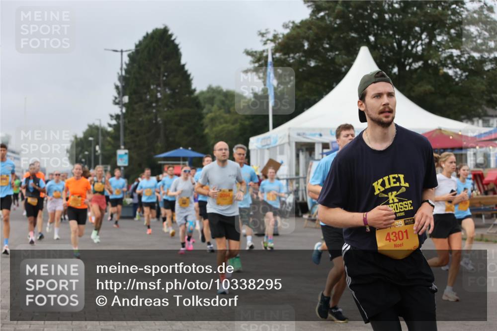 13.09.2026 - Kiel Lauf Andreas Tolksdorf http://msf.ph/oto/10338295 13.09.2026 09:55:01 Kiellinie 2094, 1995, 4301 meine-sportfotos.de