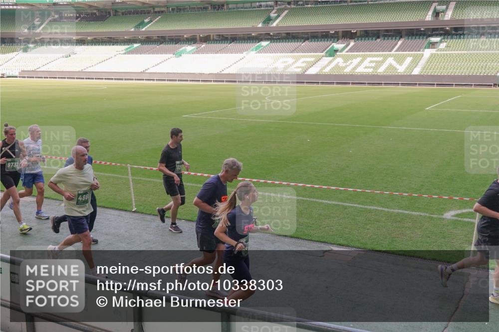 13.09.2026 - 21. swb-Marathon Bremen Michael Burmester http://msf.ph/oto/10338303 13.09.2026 13:15:57 Laufen im Stadion 134, 143, 153, 231, 263, 266, 271, 300, 414, 598, 612, 653, 990, 1008, 1047, 1185, 1312, 1465, 1539, 1825, 1874, 2013, 2218, 2235, 2259, 2351, 2359, 2363, 2385, 2386, 2466, 2468, 2484, 2494, 2562, 2579, 2664, 2667, 2678, 2690, 2691, 2698, 2737, 2760, 2778, 2783, 2799, 2838, 2846, 2859, 2861, 2865, 2874, 2958, 2974, 2978, 2996, 3001, 3075, 3133, 3157, 3165, 3185, 3237, 3265, 3331, 3355, 3366, 3382, 3387, 3486, 3501, 3512, 3670, 3680, 3829, 3847, 4034, 4080, 4511 meine-sportfotos.de