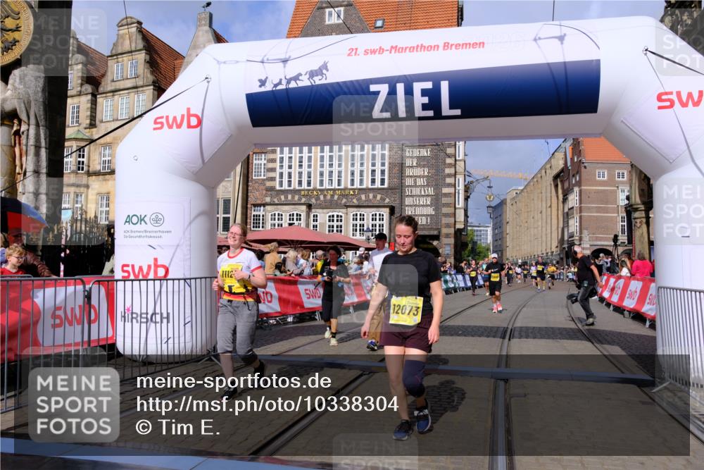 13.09.2026 - 21. swb-Marathon Bremen Tim E. http://msf.ph/oto/10338304 13.09.2026 11:08:42 Ziel 10135, 10188, 10229, 10851, 11065, 11124, 11509, 11560, 11561, 11678, 11888, 11968, 12073, 12164, 12315, 12325, 12410, 12516 meine-sportfotos.de