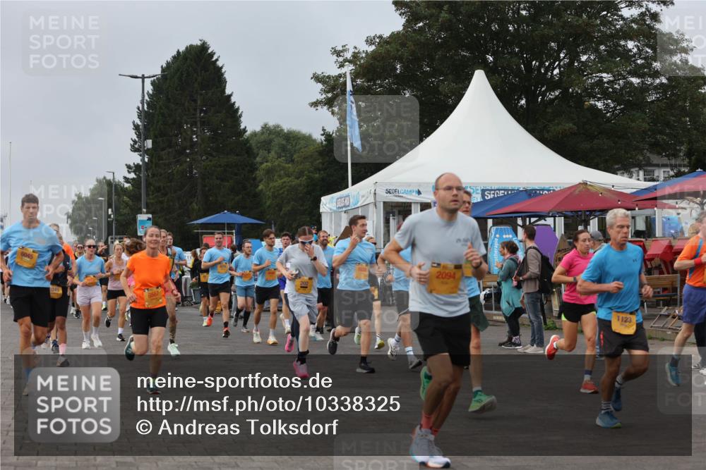13.09.2026 - Kiel Lauf Andreas Tolksdorf http://msf.ph/oto/10338325 13.09.2026 09:55:02 Kiellinie 6045, 8249, 8567, 2094, 1123 meine-sportfotos.de