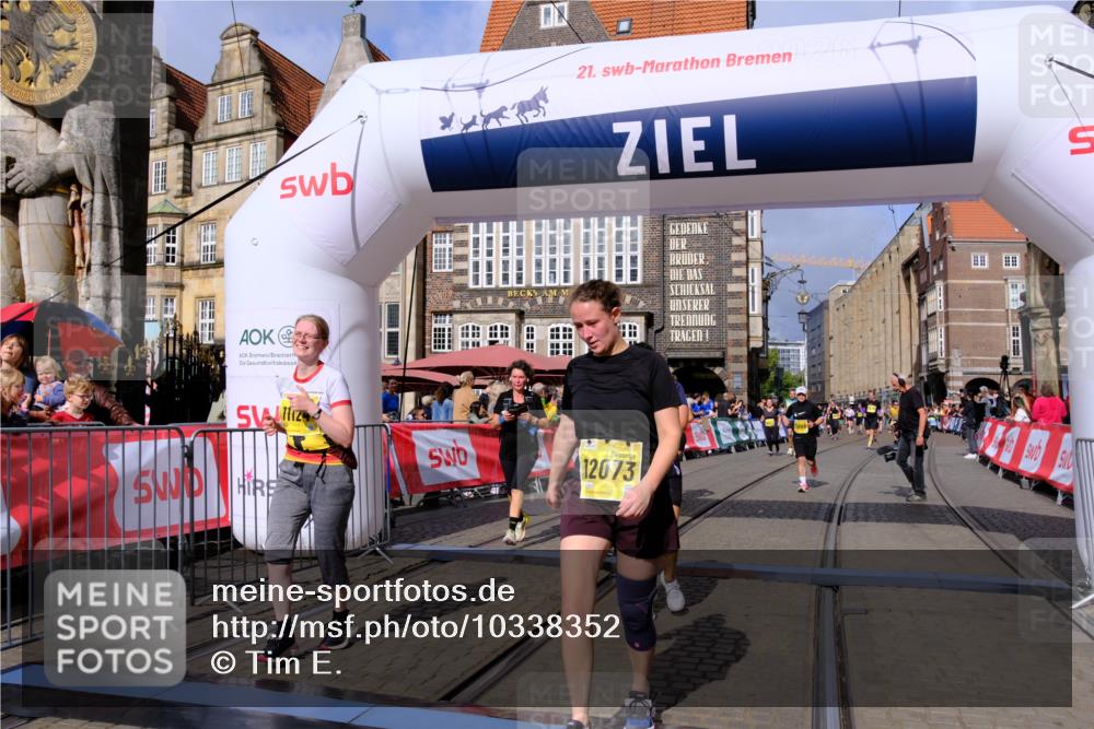 13.09.2026 - 21. swb-Marathon Bremen Tim E. http://msf.ph/oto/10338352 13.09.2026 11:08:42 Ziel 10135, 10188, 10229, 10851, 11065, 11124, 11509, 11560, 11561, 11678, 11888, 11968, 12073, 12164, 12315, 12325, 12410, 12516 meine-sportfotos.de
