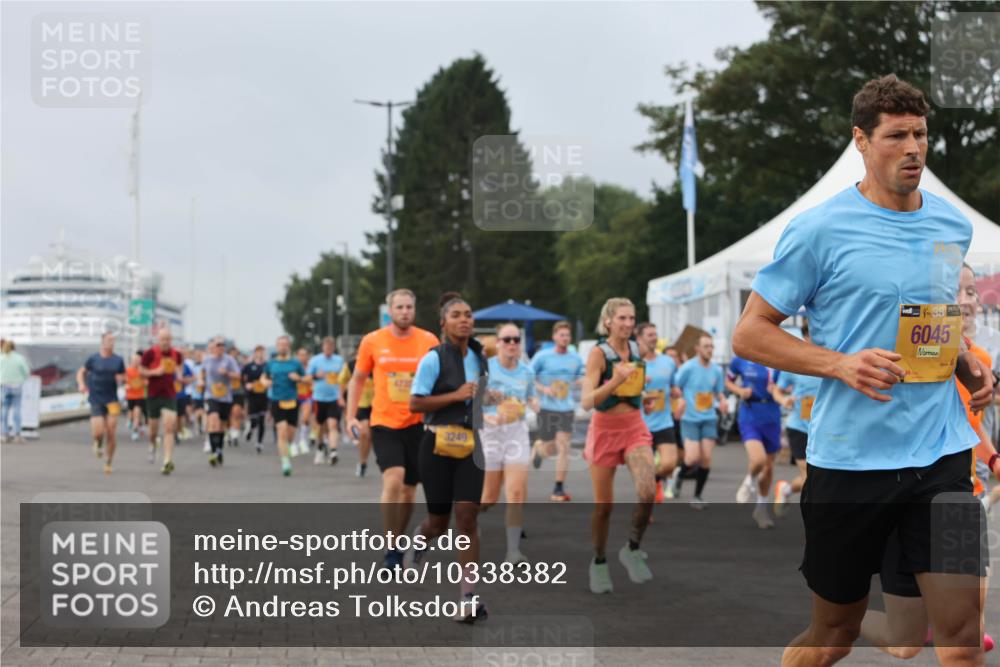 13.09.2026 - Kiel Lauf Andreas Tolksdorf http://msf.ph/oto/10338382 13.09.2026 09:55:04 Kiellinie 3249, 6045 meine-sportfotos.de