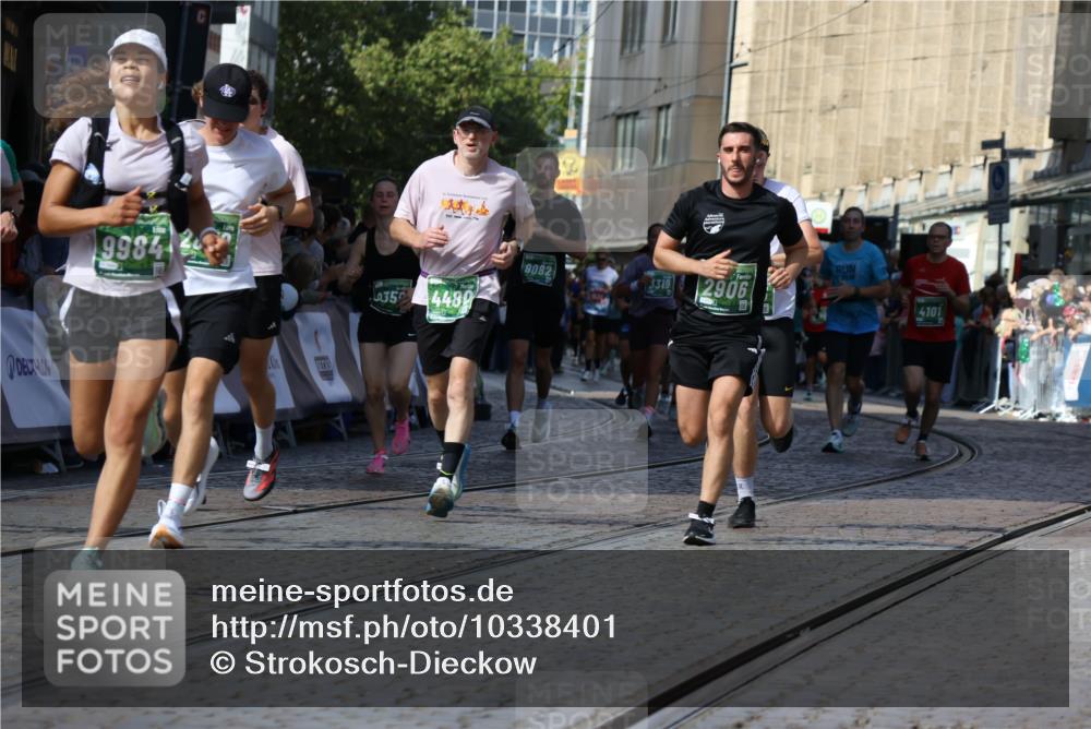 13.09.2026 - 21. swb-Marathon Bremen Strokosch-Dieckow http://msf.ph/oto/10338401 13.09.2026 13:19:40 Ziel 189, 666, 1599, 2390, 2423, 2535, 3182, 3508, 4319, 4455, 4819, 5172, 5371, 6008, 6633, 7268, 7754, 7945, 8153, 9552, 9638, 9805, 161, 411, 461, 1053, 1281, 1551, 1642, 1972, 2870, 2906, 3240, 3319, 3411, 3966, 4101, 4479, 4480, 7488, 7655, 8263, 9082, 9359, 9984 meine-sportfotos.de