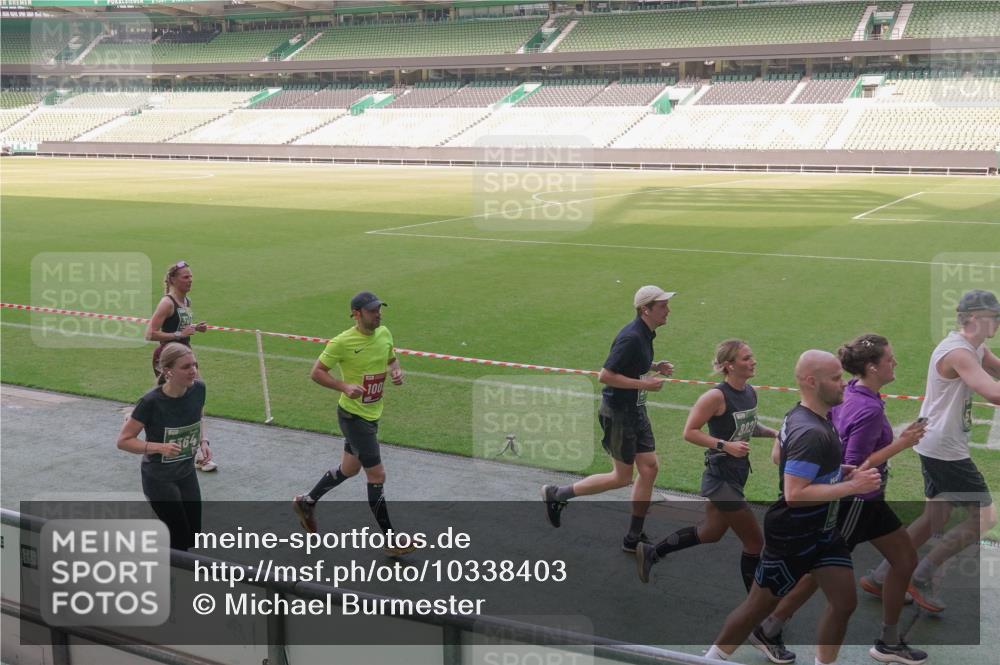 13.09.2026 - 21. swb-Marathon Bremen Michael Burmester http://msf.ph/oto/10338403 13.09.2026 13:16:06 Laufen im Stadion 134, 143, 153, 231, 263, 266, 267, 271, 300, 414, 598, 612, 653, 990, 1047, 1185, 1312, 1465, 1539, 1825, 1874, 1987, 2013, 2218, 2235, 2259, 2351, 2359, 2363, 2381, 2385, 2386, 2466, 2468, 2484, 2494, 2562, 2579, 2664, 2667, 2678, 2690, 2691, 2698, 2737, 2760, 2778, 2783, 2797, 2799, 2846, 2859, 2861, 2865, 2874, 2958, 2974, 2996, 3001, 3075, 3133, 3157, 3165, 3185, 3237, 3265, 3331, 3355, 3366, 3382, 3387, 3486, 3501, 3512, 3670, 3680, 3829, 3847, 4034, 4511 meine-sportfotos.de