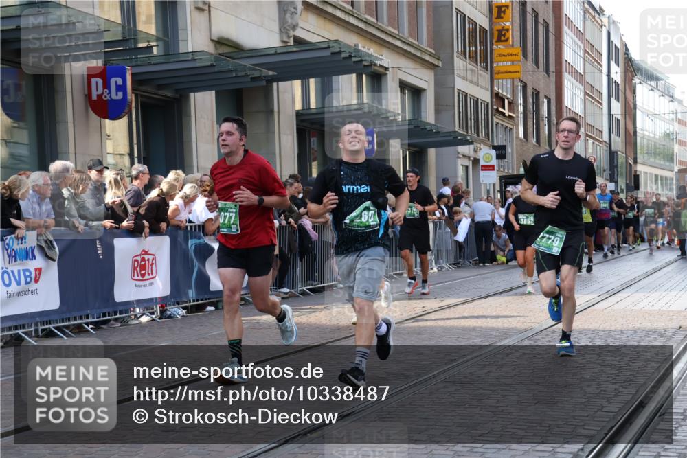 13.09.2026 - 21. swb-Marathon Bremen Strokosch-Dieckow http://msf.ph/oto/10338487 13.09.2026 13:26:22 Ziel 1368, 2779, 3526, 3852, 3893, 4077, 4441, 4598, 4919, 5054, 5937, 6289, 6314, 6375, 6548, 6580, 8112, 9260, 9551, 13097, 1649, 1896, 2434, 2658, 2666, 3516, 3603, 3983, 4723, 4724, 5747, 5854, 5906, 5934, 5992, 6230, 6639, 6886, 7626, 8635, 8817, 9266, 9794, 13195 meine-sportfotos.de