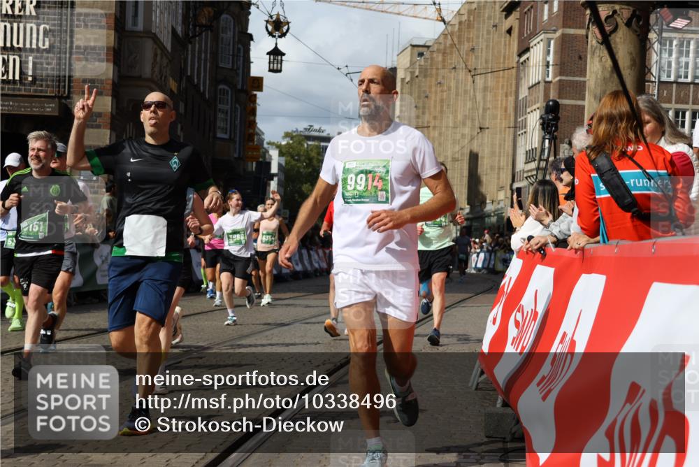13.09.2026 - 21. swb-Marathon Bremen Strokosch-Dieckow http://msf.ph/oto/10338496 13.09.2026 13:31:44 Ziel 922, 1600, 1627, 2244, 2602, 2707, 3152, 3343, 3392, 3396, 3579, 3762, 3859, 4258, 4477, 4889, 5375, 5504, 5673, 5720, 5765, 5979, 6039, 6147, 6619, 6968, 6971, 7001, 7296, 7812, 8035, 8239, 8339, 8342, 8522, 8726, 9147, 9155, 9337, 9822, 13066, 578, 846, 3205, 3244, 3278, 3946, 3989, 4030, 4979, 4998, 5158, 5325, 5363, 5899, 6354, 7242, 7790, 7964, 8048, 8078, 8247, 8610, 8970, 9016, 9188, 9785 meine-sportfotos.de