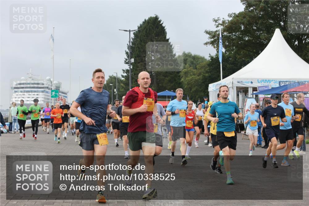 13.09.2026 - Kiel Lauf Andreas Tolksdorf http://msf.ph/oto/10338525 13.09.2026 09:55:09 Kiellinie 4, 11758, 4052, 13, 2390, 6564, 1874, 6340, 4236 meine-sportfotos.de