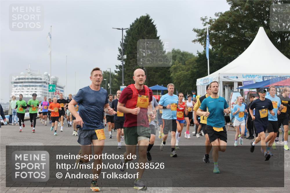 13.09.2026 - Kiel Lauf Andreas Tolksdorf http://msf.ph/oto/10338526 13.09.2026 09:55:09 Kiellinie 4, 1175, 4, 3, 2390, 6564, 1874, 4236 meine-sportfotos.de