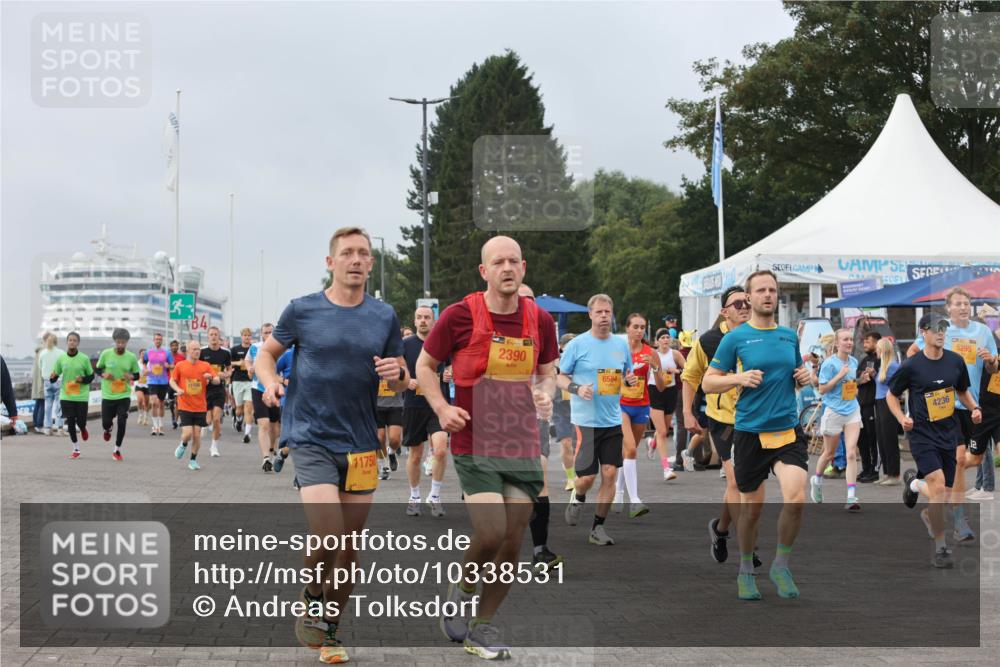 13.09.2026 - Kiel Lauf Andreas Tolksdorf http://msf.ph/oto/10338531 13.09.2026 09:55:09 Kiellinie 4, 11758, 1, 35, 2390, 6564, 4236, 5295, 12 meine-sportfotos.de