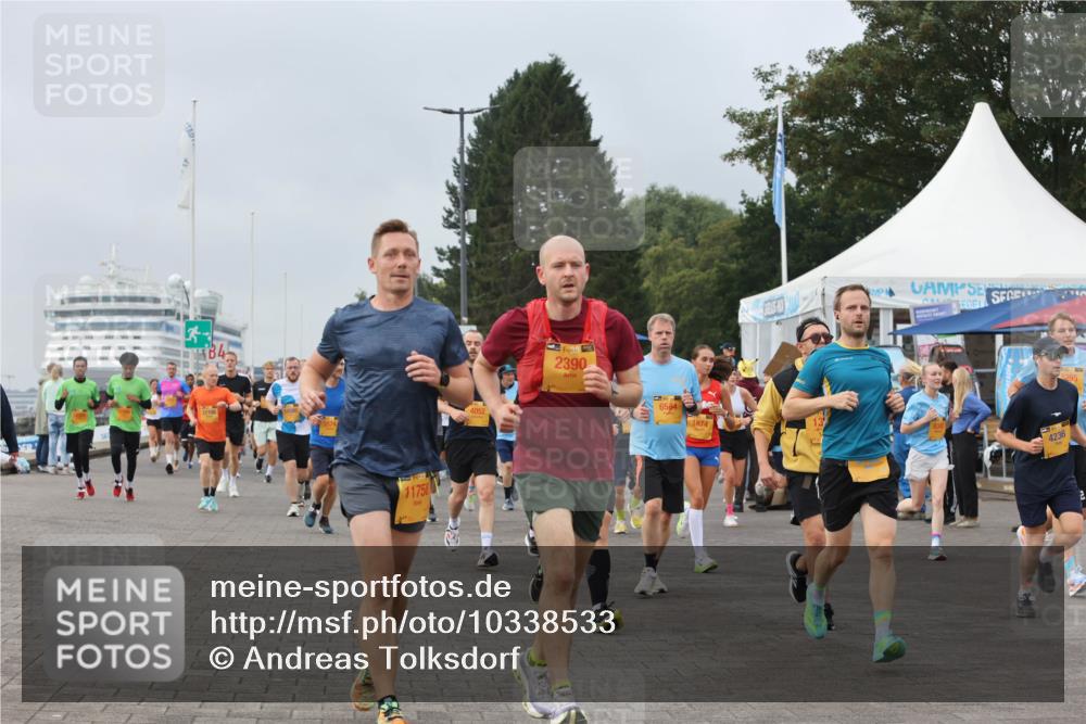 13.09.2026 - Kiel Lauf Andreas Tolksdorf http://msf.ph/oto/10338533 13.09.2026 09:55:09 Kiellinie 84, 11108, 5574, 4052, 11758, 38, 2390, 1, 6564, 1874, 5295, 4236 meine-sportfotos.de