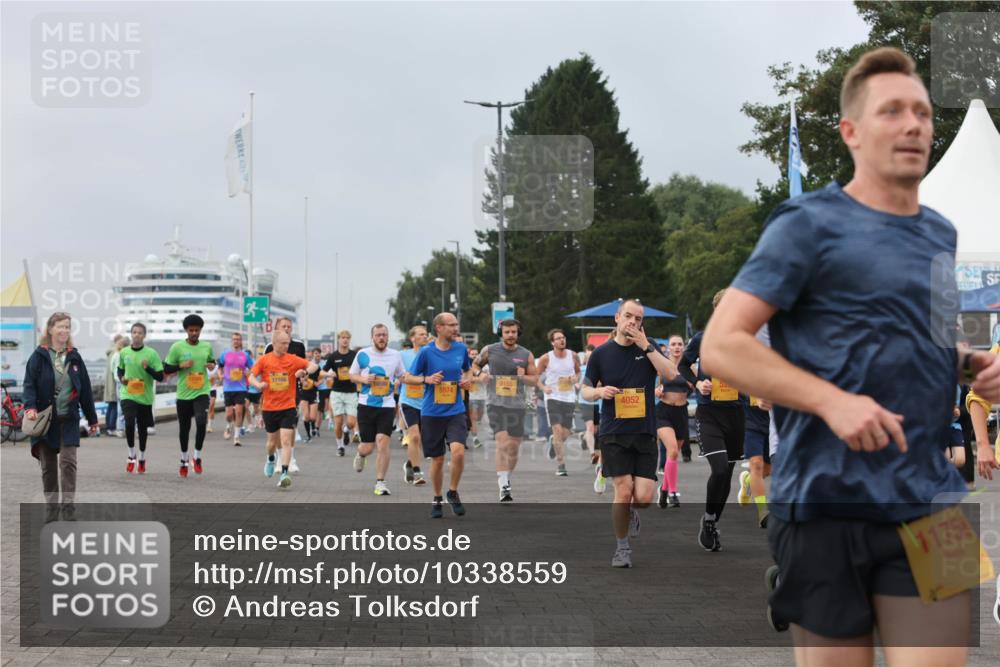 13.09.2026 - Kiel Lauf Andreas Tolksdorf http://msf.ph/oto/10338559 13.09.2026 09:55:11 Kiellinie 5574, 8155, 4052, 11758 meine-sportfotos.de