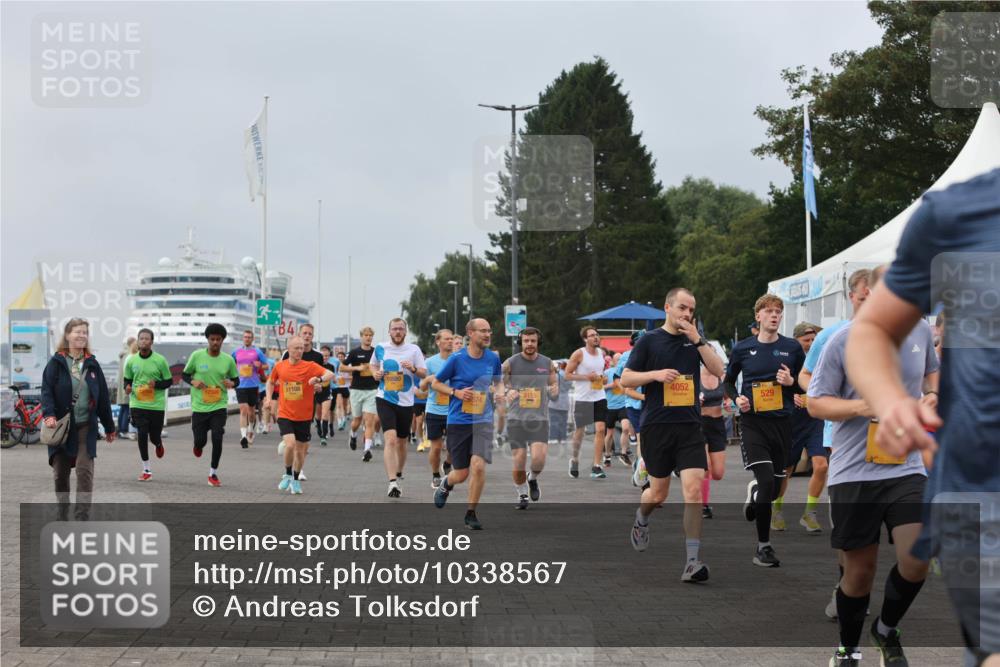 13.09.2026 - Kiel Lauf Andreas Tolksdorf http://msf.ph/oto/10338567 13.09.2026 09:55:11 Kiellinie 84, 11108, 574, 12569, 4052, 529 meine-sportfotos.de