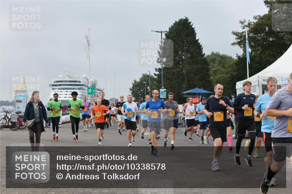 13.09.2026 - Kiel Lauf Andreas Tolksdorf http://msf.ph/oto/10338578 13.09.2026 09:55:11 Kiellinie 12569, 11108, 10580, 5574, 4052, 529 meine-sportfotos.de