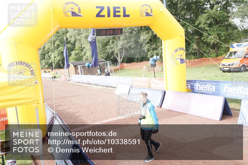 13.09.2026 - Airport Race Dennis Weichert http://msf.ph/oto/10338591 13.09.2026 10:39:52 Ziel  meine-sportfotos.de