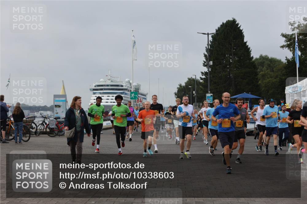 13.09.2026 - Kiel Lauf Andreas Tolksdorf http://msf.ph/oto/10338603 13.09.2026 09:55:12 Kiellinie 12569, 13, 4, 11108, 10580, 5574, 8155 meine-sportfotos.de