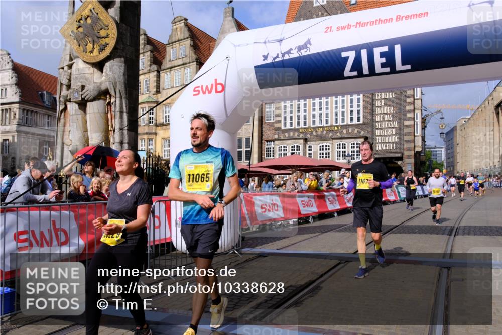 13.09.2026 - 21. swb-Marathon Bremen Tim E. http://msf.ph/oto/10338628 13.09.2026 11:08:51 Ziel 10229, 10399, 10609, 11065, 11124, 11358, 11560, 11561, 11678, 11834, 11888, 11968, 12073, 12162, 12164, 12410, 12516 meine-sportfotos.de