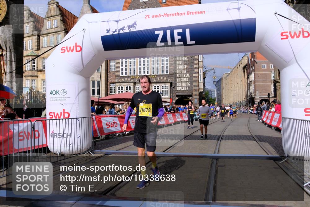 13.09.2026 - 21. swb-Marathon Bremen Tim E. http://msf.ph/oto/10338638 13.09.2026 11:08:52 Ziel 10229, 10399, 10609, 11065, 11124, 11358, 11560, 11561, 11678, 11710, 11834, 11888, 11968, 12073, 12162, 12164, 12410, 12516 meine-sportfotos.de