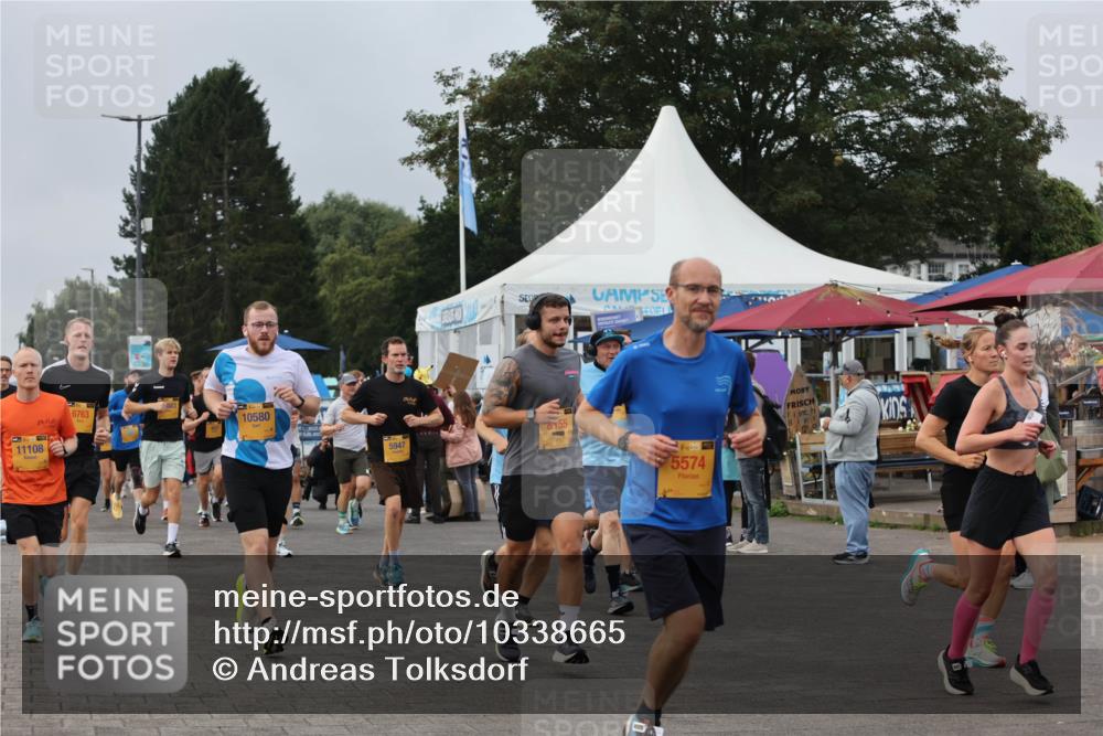 13.09.2026 - Kiel Lauf Andreas Tolksdorf http://msf.ph/oto/10338665 13.09.2026 09:55:14 Kiellinie 11108, 6763, 10580, 5947, 8155, 1, 35, 5574 meine-sportfotos.de