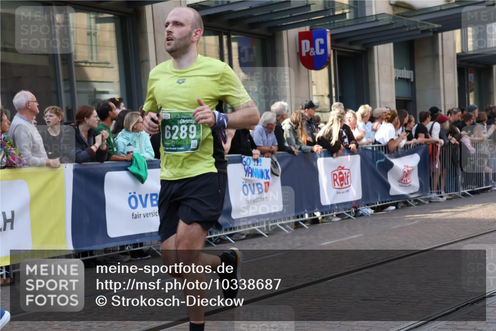 13.09.2026 - 21. swb-Marathon Bremen Strokosch-Dieckow http://msf.ph/oto/10338687 13.09.2026 13:26:28 Ziel 531, 946, 2089, 2779, 3076, 3302, 3510, 3526, 3527, 3852, 3893, 4077, 4327, 4441, 4598, 4919, 5054, 5937, 5943, 6289, 6314, 6375, 6455, 6548, 6580, 7246, 7317, 8112, 8303, 9150, 9551, 13097, 1368, 1649, 1896, 2434, 2658, 3603, 3983, 4723, 4724, 5747, 5854, 5906, 5934, 5992, 6230, 6639, 6886, 7626, 8635, 8817, 9260, 13195 meine-sportfotos.de