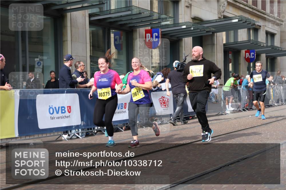 13.09.2026 - 21. swb-Marathon Bremen Strokosch-Dieckow http://msf.ph/oto/10338712 13.09.2026 11:06:02 Ziel 10375, 10376, 10681, 10682, 10852, 10853, 11028, 11029, 11340, 11374, 11432, 11460, 11674, 11690, 11729, 11786, 11849, 12217, 12479, 12485, 10018, 10168, 10204, 10238, 10305, 10382, 10457, 10619, 10662, 11024, 11132, 11156, 11164, 11477, 11775, 12186, 12378, 12486, 12523, 12528, 12773 meine-sportfotos.de