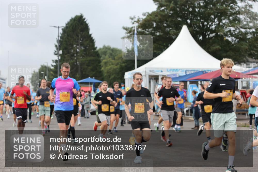 13.09.2026 - Kiel Lauf Andreas Tolksdorf http://msf.ph/oto/10338767 13.09.2026 09:55:18 Kiellinie 11129, 14379, 5982, 11530, 883 meine-sportfotos.de