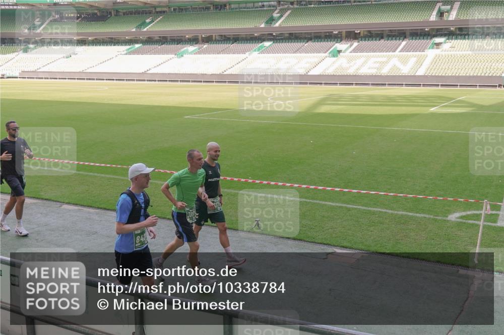 13.09.2026 - 21. swb-Marathon Bremen Michael Burmester http://msf.ph/oto/10338784 13.09.2026 13:17:10 Laufen im Stadion 134, 153, 231, 267, 271, 311, 449, 588, 598, 612, 653, 990, 1057, 1185, 1312, 1424, 1425, 1465, 1539, 1790, 1813, 1825, 1987, 2013, 2067, 2096, 2218, 2259, 2351, 2363, 2381, 2389, 2419, 2468, 2532, 2550, 2562, 2579, 2586, 2601, 2647, 2655, 2664, 2678, 2698, 2778, 2797, 2799, 2821, 2846, 2974, 2984, 2996, 3001, 3104, 3133, 3180, 3195, 3213, 3237, 3314, 3331, 3337, 3366, 3387, 3421, 3431, 3479, 3486, 3501, 3506, 3512, 3548, 3654 meine-sportfotos.de
