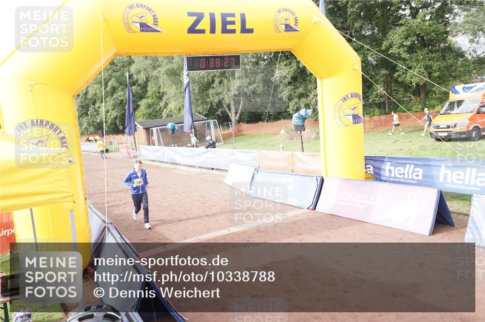 13.09.2026 - Airport Race Dennis Weichert http://msf.ph/oto/10338788 13.09.2026 10:40:01 Ziel 5080, 5381 meine-sportfotos.de