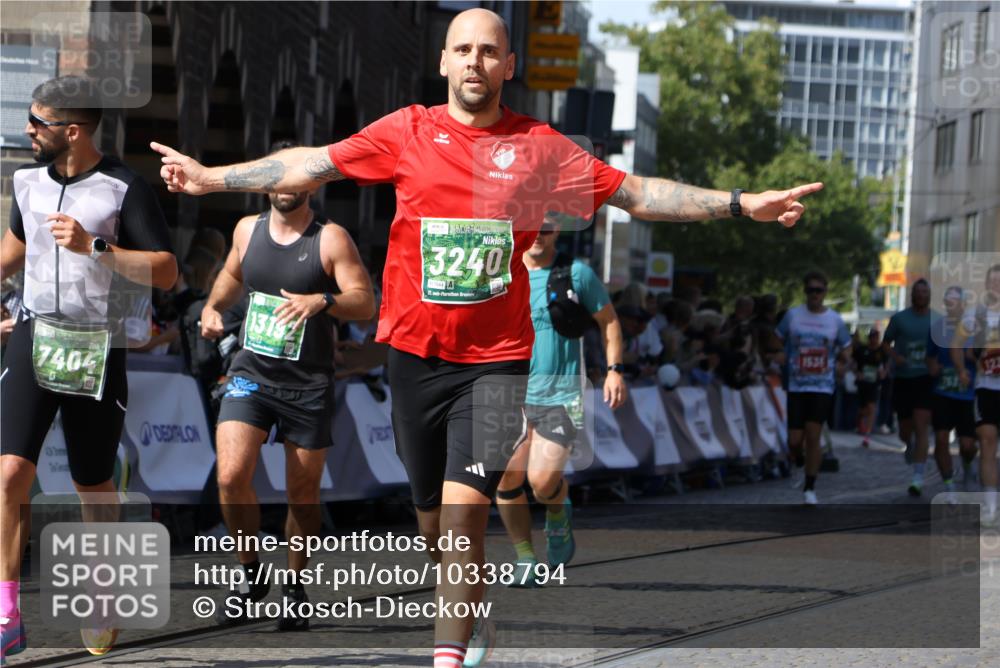 13.09.2026 - 21. swb-Marathon Bremen Strokosch-Dieckow http://msf.ph/oto/10338794 13.09.2026 13:19:54 Ziel 161, 461, 926, 1010, 1232, 1281, 1468, 1535, 1642, 2906, 4319, 4455, 4977, 4978, 7037, 7140, 7268, 7945, 8153, 8185, 9984, 13163, 205, 431, 495, 511, 655, 1058, 1252, 1390, 1537, 1931, 1972, 2343, 2807, 2903, 3690, 4287, 5340, 5389, 5813, 5837, 6663, 7341, 7404, 7531, 9756, 13192 meine-sportfotos.de